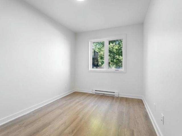 Apartment for rent in Saint-Hubert, Longueuil