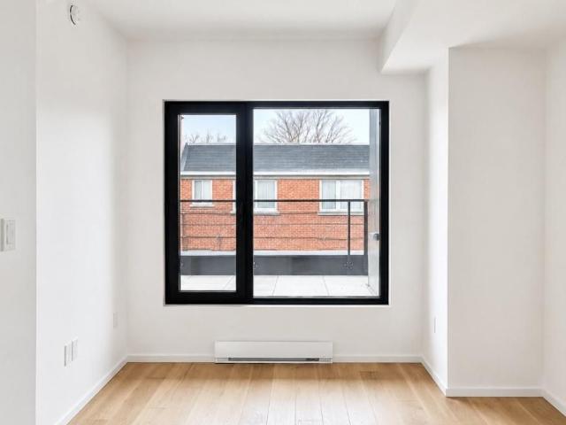 Apartment for rent in Mont-royal, Quebec