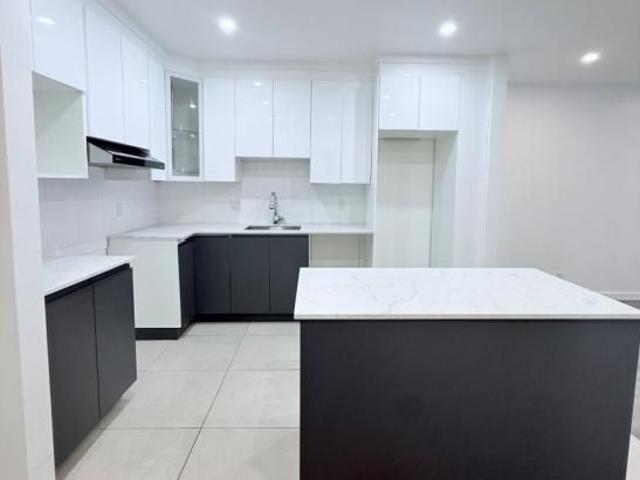 Apartment for rent in St. Leonard's, Quebec