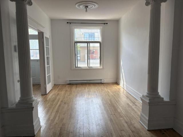 Apartment for rent in St. Leonard's, Quebec