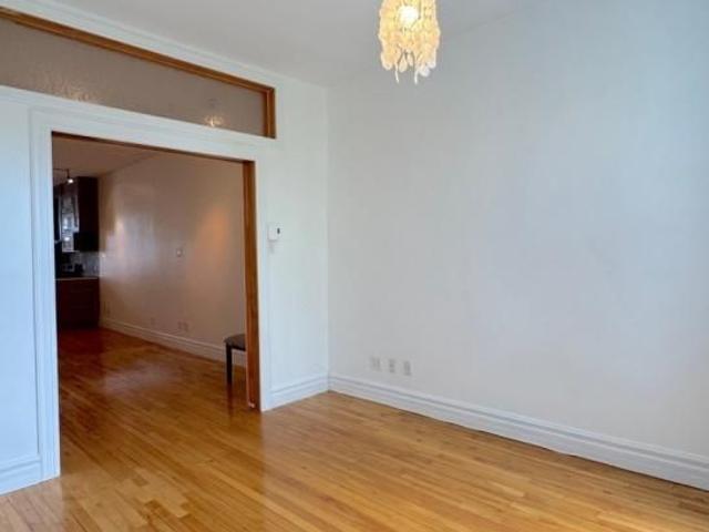 Apartment for rent in St. Leonard's, Quebec