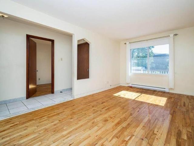 Apartment for rent in Saint-Léonard, Montréal