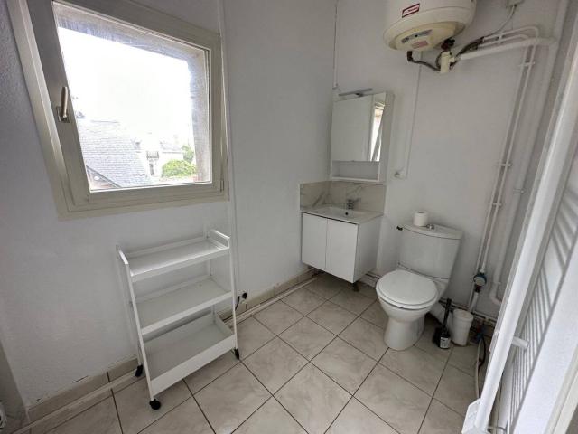 Studio location à Cité Emile Zola, Orléans