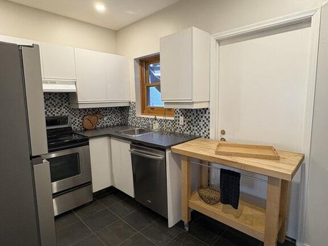 Apartment for rent in Le Plateau-Mont-Royal, Montréal