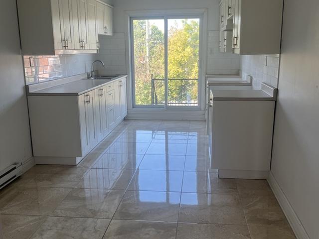 Apartment for rent in St. Leonard's, Quebec