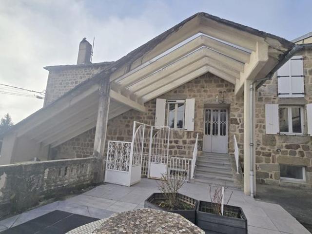 Appartement location à Tournon-sur-Rhône, Saint-jeure-d'andaure