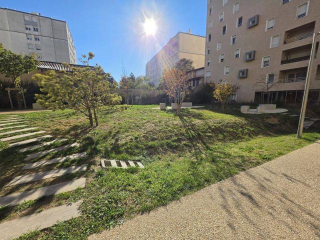 Studio location à Gratte-Ciel, Villeurbanne