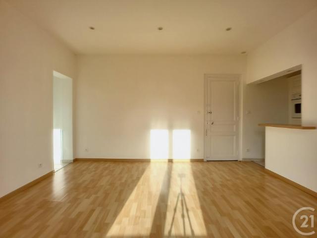 Appartement location à Neufchâteau, Vittel
