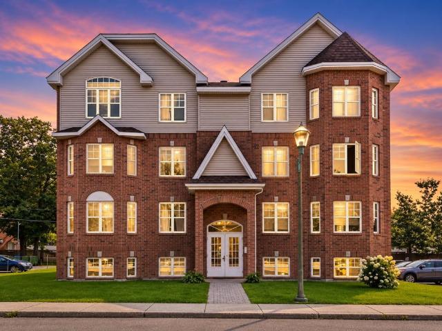 Apartment for rent in Laurentides, Quebec