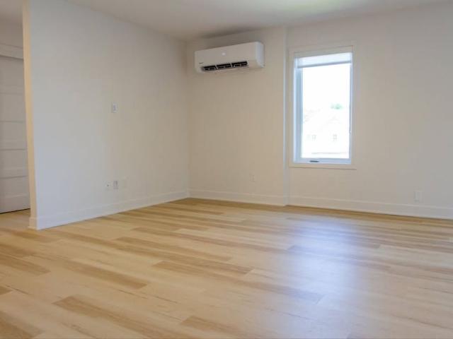 Apartment for rent in Sainte-julienne, Quebec
