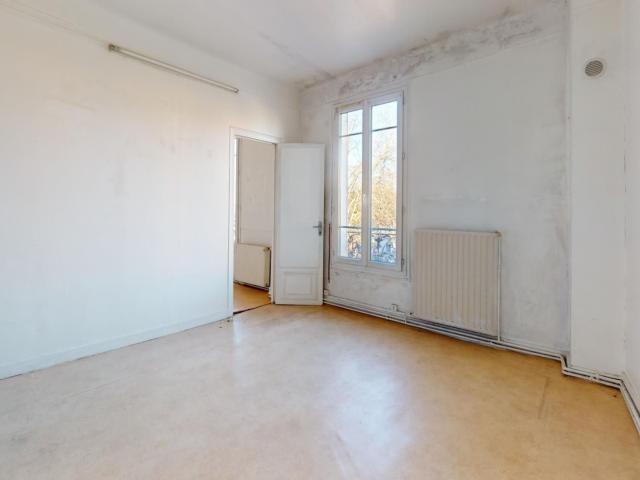 Appartement vente à La Courneuve, 4000 Nord
