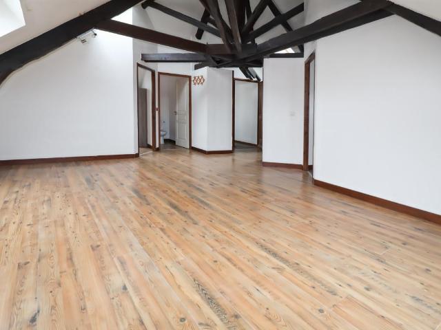 Appartement vente à Vienne, Saint-etienne-de-saint-geoirs