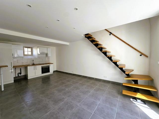 Appartement vente à Saint-Flour-l'Étang, Puy-de-Dôme