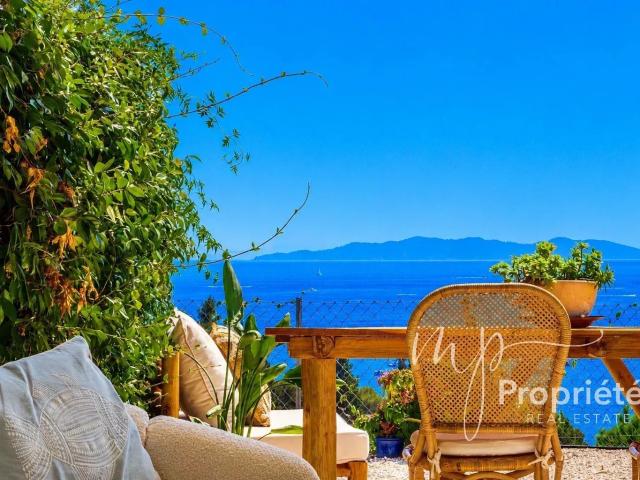 Appartement vente à Arrondissement de Toulon, Le Lavandou