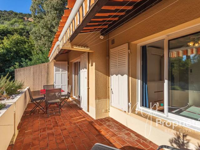 Appartement vente à Arrondissement de Toulon, Le Lavandou