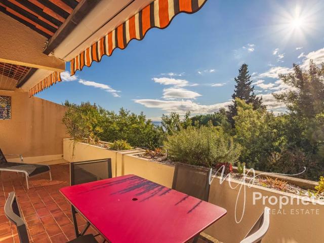 Appartement vente à Arrondissement de Toulon, Le Lavandou