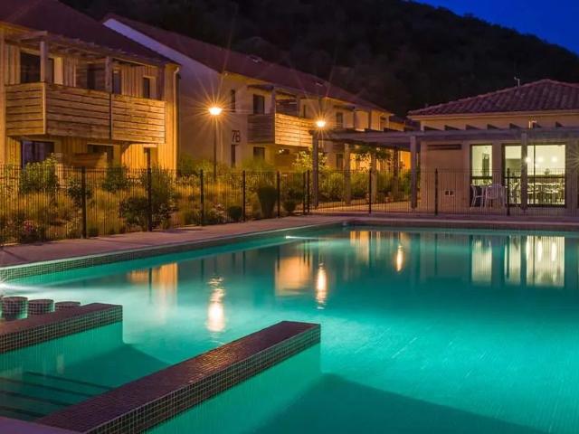 Appartement vente à Sarlat-la-Canéda, Les Eyzies-de-tayac-sireuil