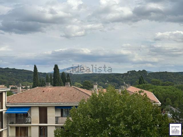 Appartement location à Lotissement Le Château, Aix-en-Provence