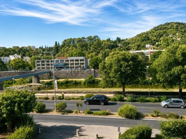 Appartement vente à Faubourg du Soleil, Alès