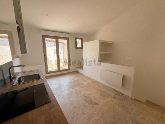 Appartement location à Allemagne-en-Provence, Alpes-de-Haute-Provence