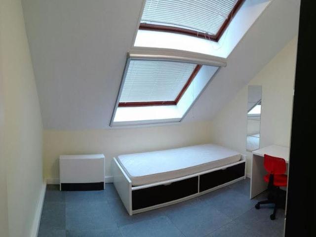 Appartement location à Sint-pieters-leeuw, Brabant