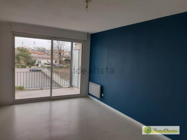 Appartement location à Gond-Pontouvre, Charente