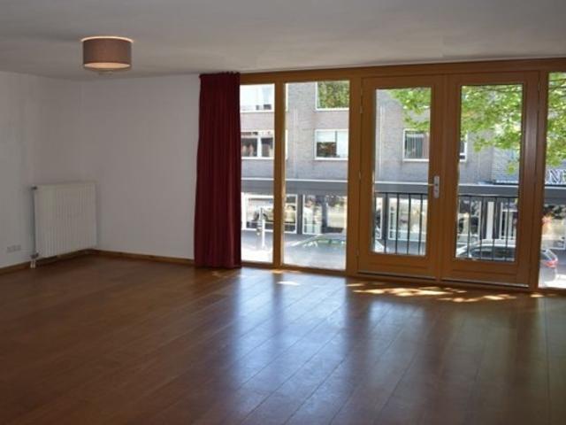 Appartement te huur in Stratum, Noord Brabant