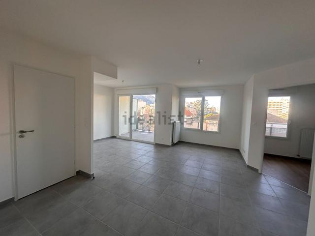 Appartement vente à Centre-Ville, Annemasse
