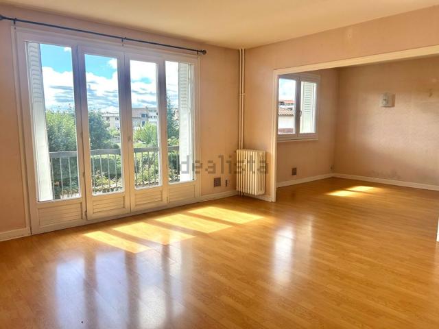 Appartement vente à Arpajon-sur-Cère, Cantal