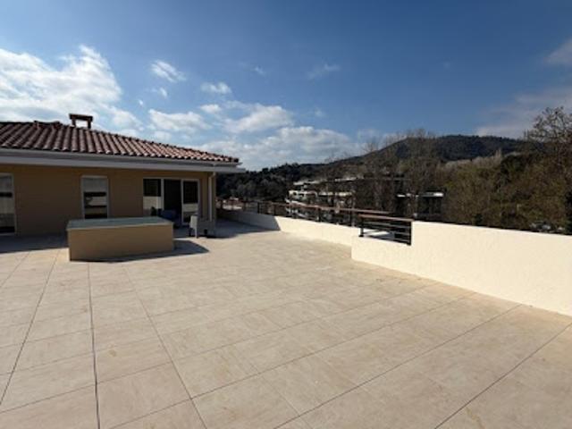 Appartement vente à Grasse, Auribeau-sur-siagne