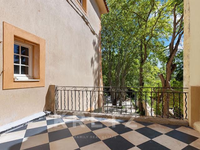 Appartement vente à Aix-en-Provence, Aix-en-provence
