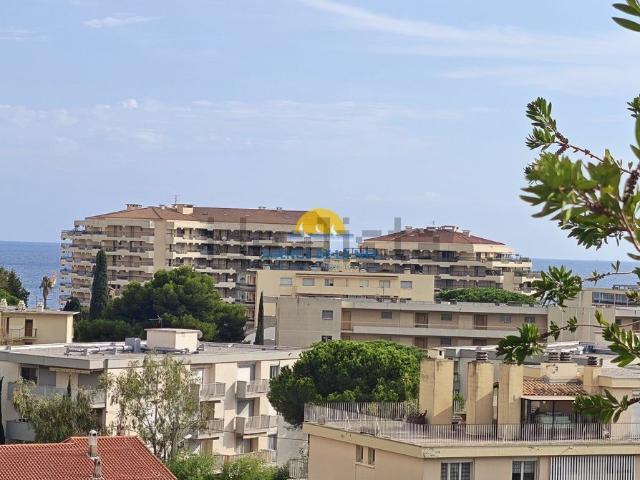Appartement vente à Font Couverte, Bagnols-en-Forêt