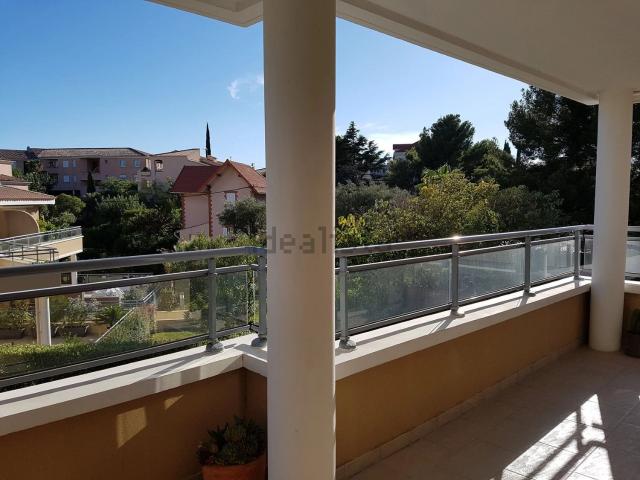 Appartement location à Le Moulin à vent, Bandol