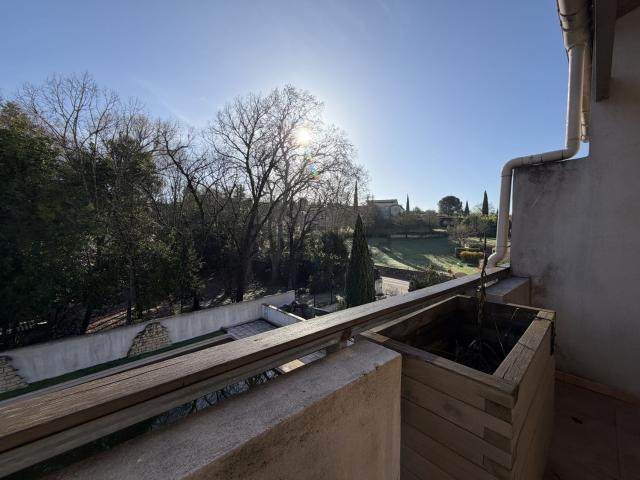 Appartement vente à ZI Plan Long, Barjac