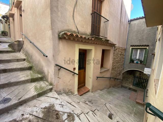 Appartement vente à Berre-les-Alpes, Alpes-Maritimes