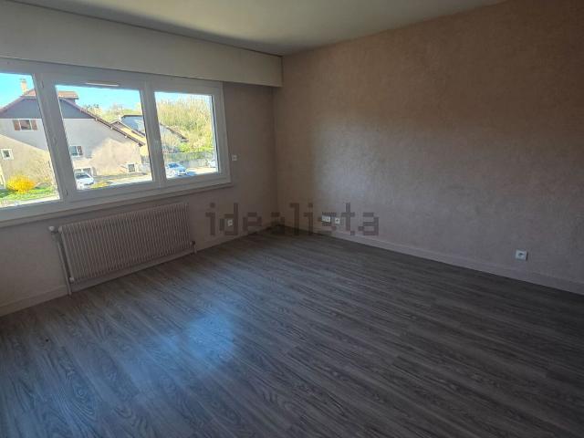 Appartement vente à Les Locires, Bonne
