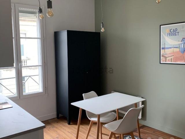 Appartement location à Bordeaux, Port de la Lune, Bordeaux