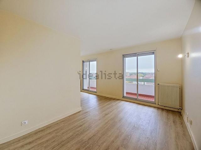 Appartement location à Les Vennes, Bourg-en-Bresse