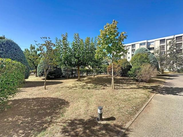 Appartement vente à Les Chirouzes-Est, Bourg-lès-Valence