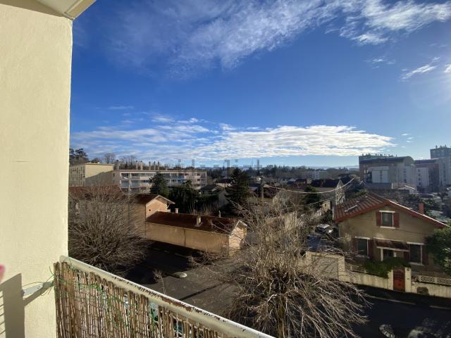 Appartement vente à Les Chirouzes-Est, Bourg-lès-Valence