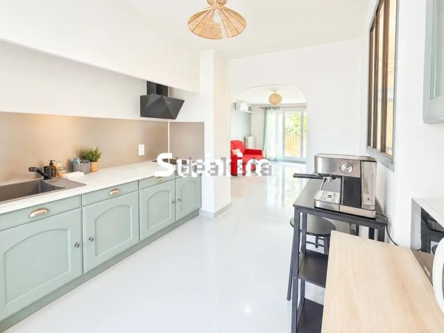 Appartement location à Bourg-Saint-Andéol, Ardèche