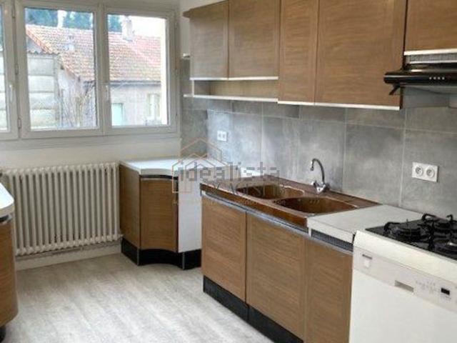 Appartement location à Saint-Germain-du-Puy, Cher