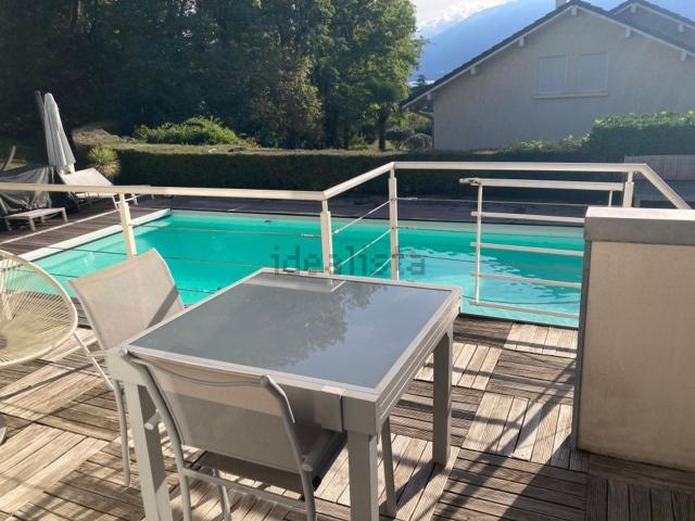 Appartement location à Grésine, Brison-Saint-Innocent