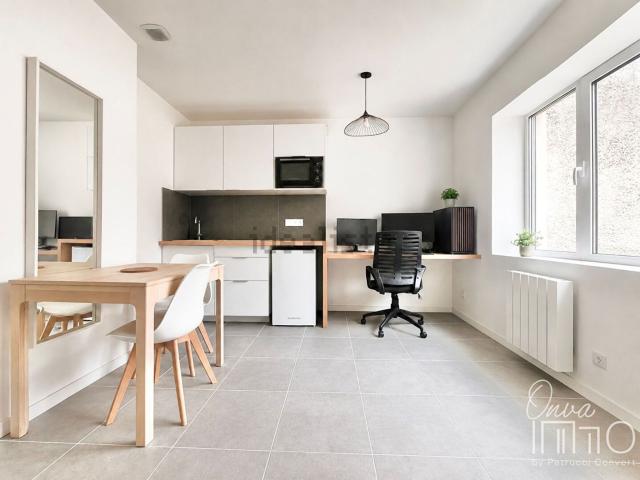 Appartement vente à Lessivas, Bron