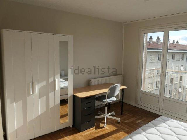 Appartement location à Mas de la Radie, Bron