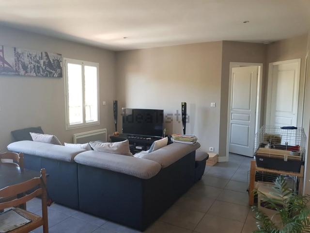 Appartement location à Cabanac-et-Villagrains, Gironde
