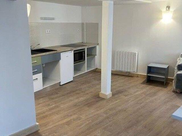 Studio location à Le Château, Caen