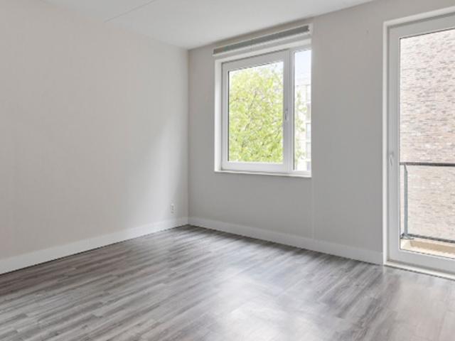 Appartement te huur in Laak, Zuid Holland