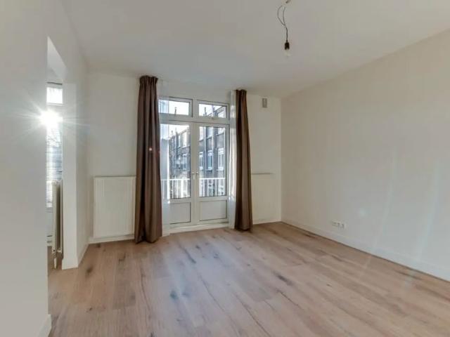 Appartement te huur in Zuid, Amsterdam