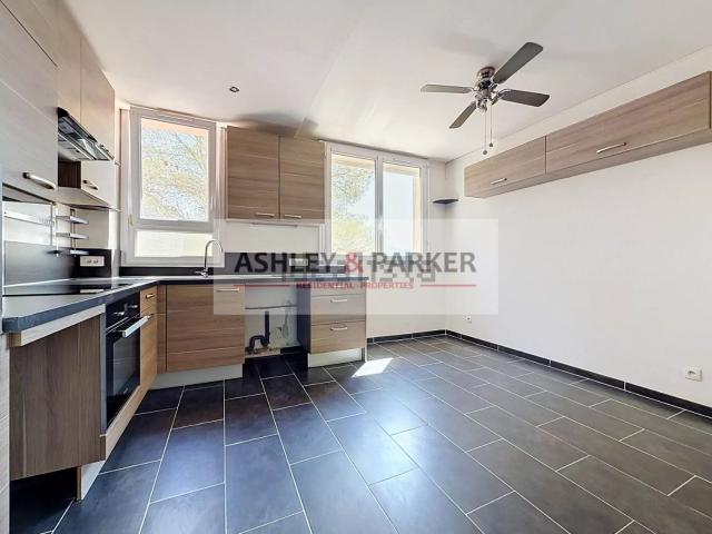 Appartement vente à Carros, Alpes-Maritimes